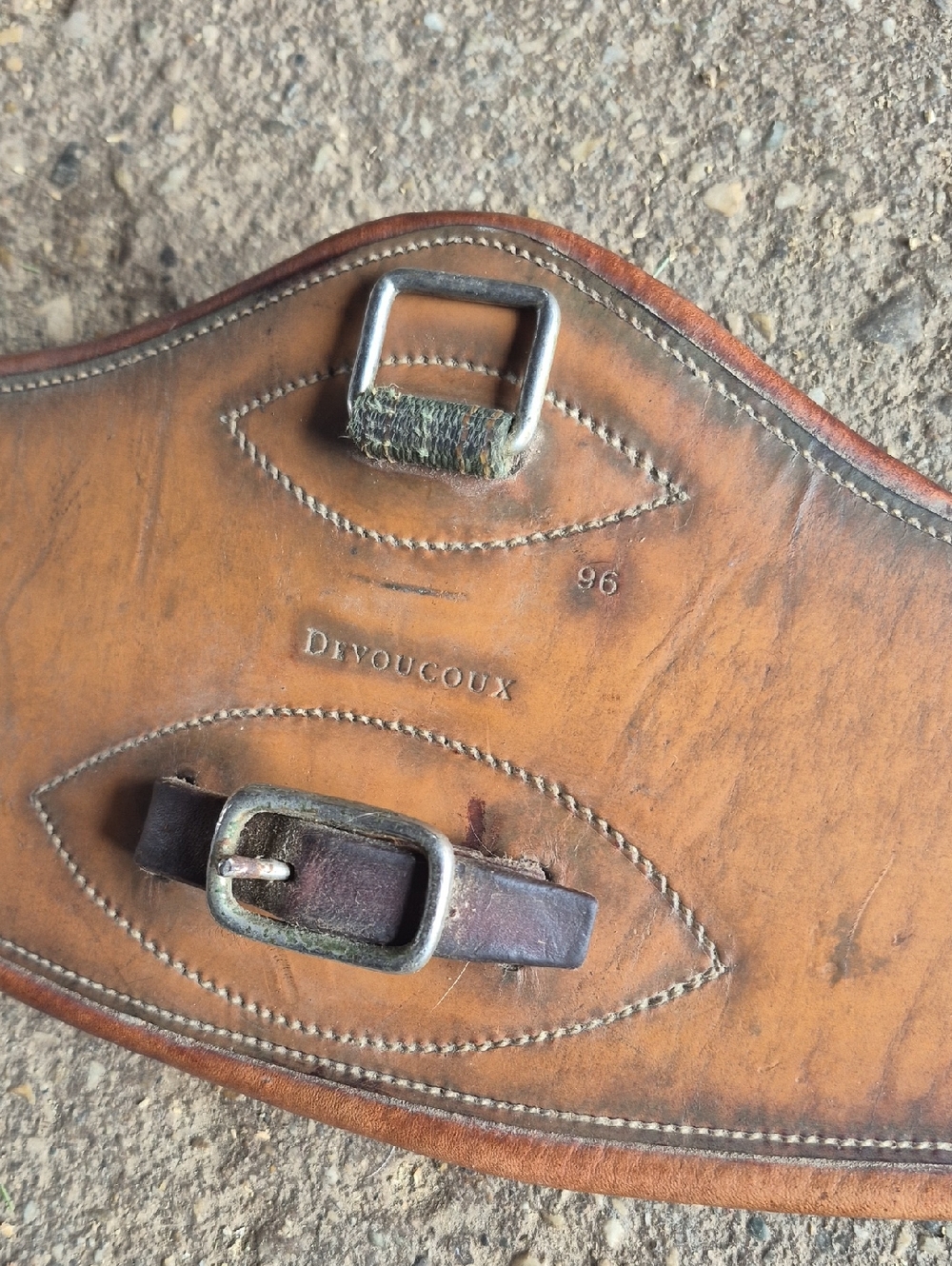 Devoucoux Ergonomic Girth